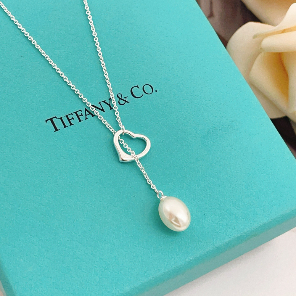 Tiffany & Co. Silver Pearl Heart Lasso Necklace